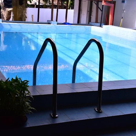 ג'פנה Peninsula Hotel מראה חיצוני תמונה